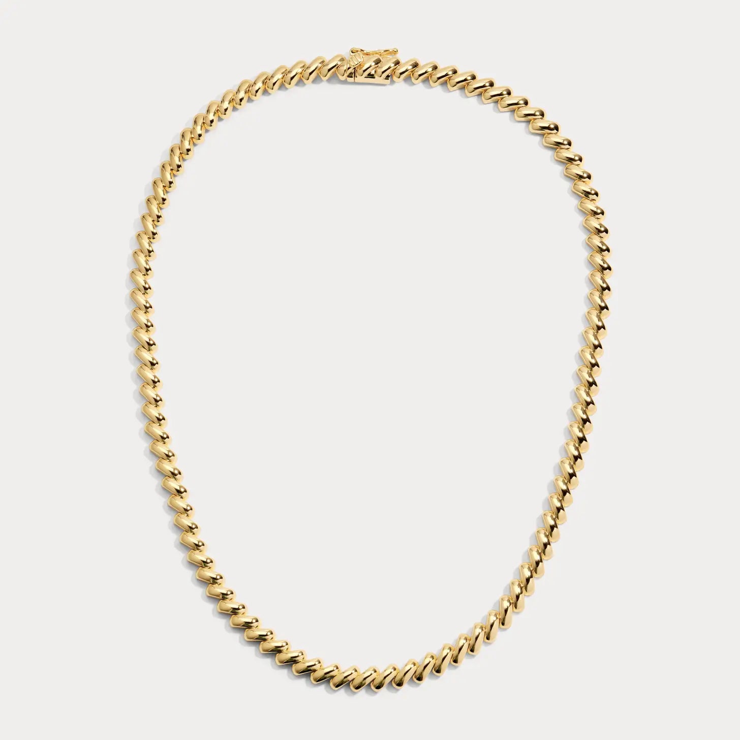 Lili Claspe, Lyra Chain