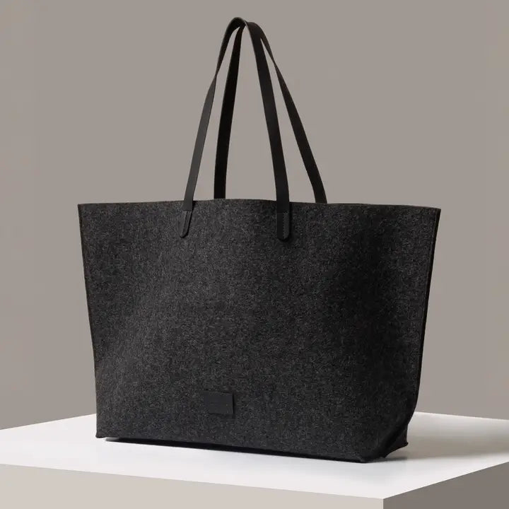 Graf Lantz, Hana Merino Wool Bag