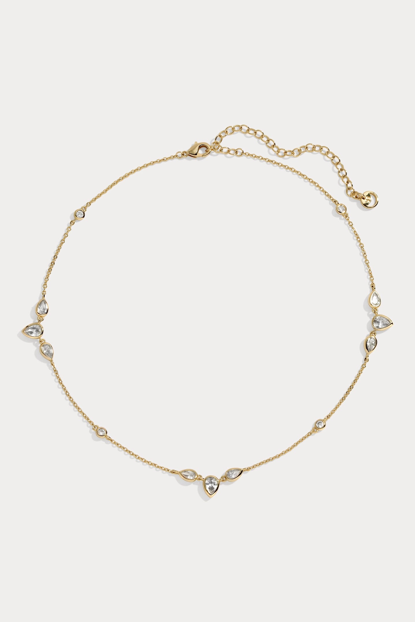 Lili Claspe, Aurora Choker