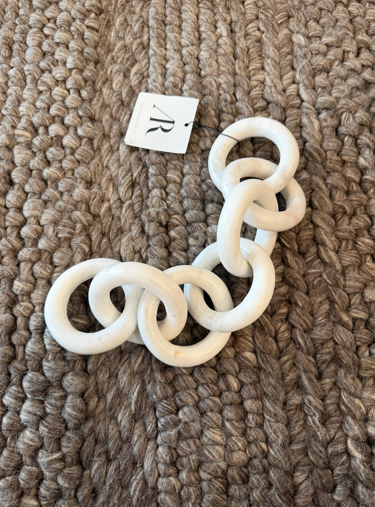 A +R, Marble Link