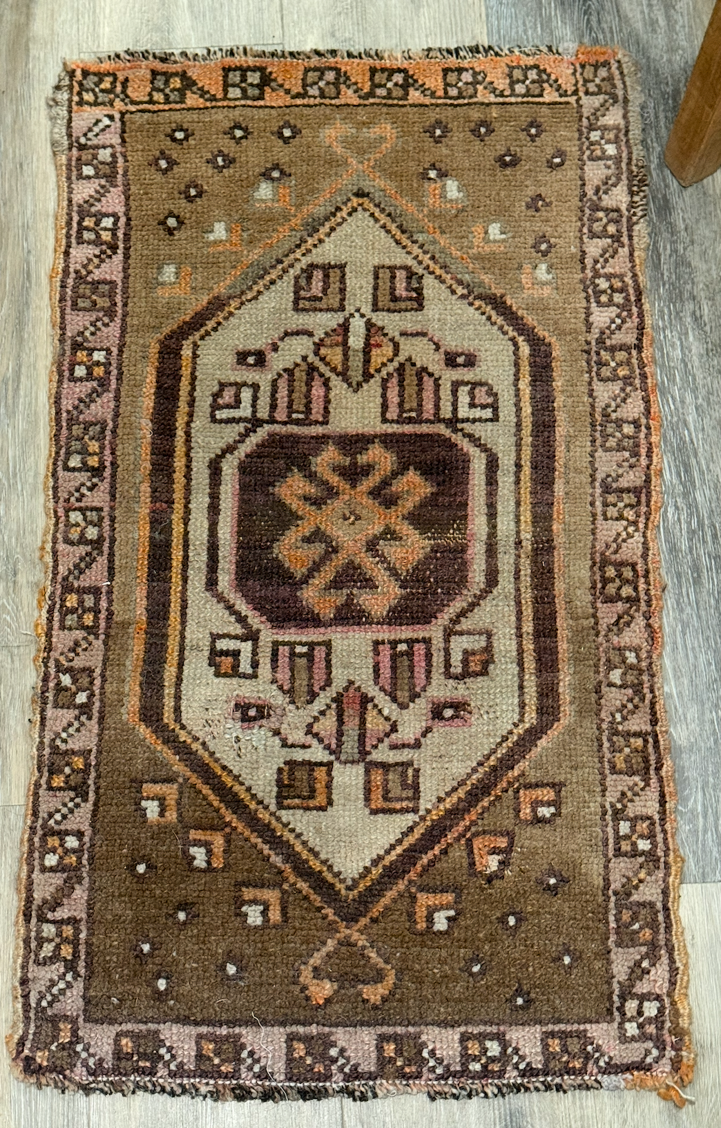 A + R, Turkish Rug