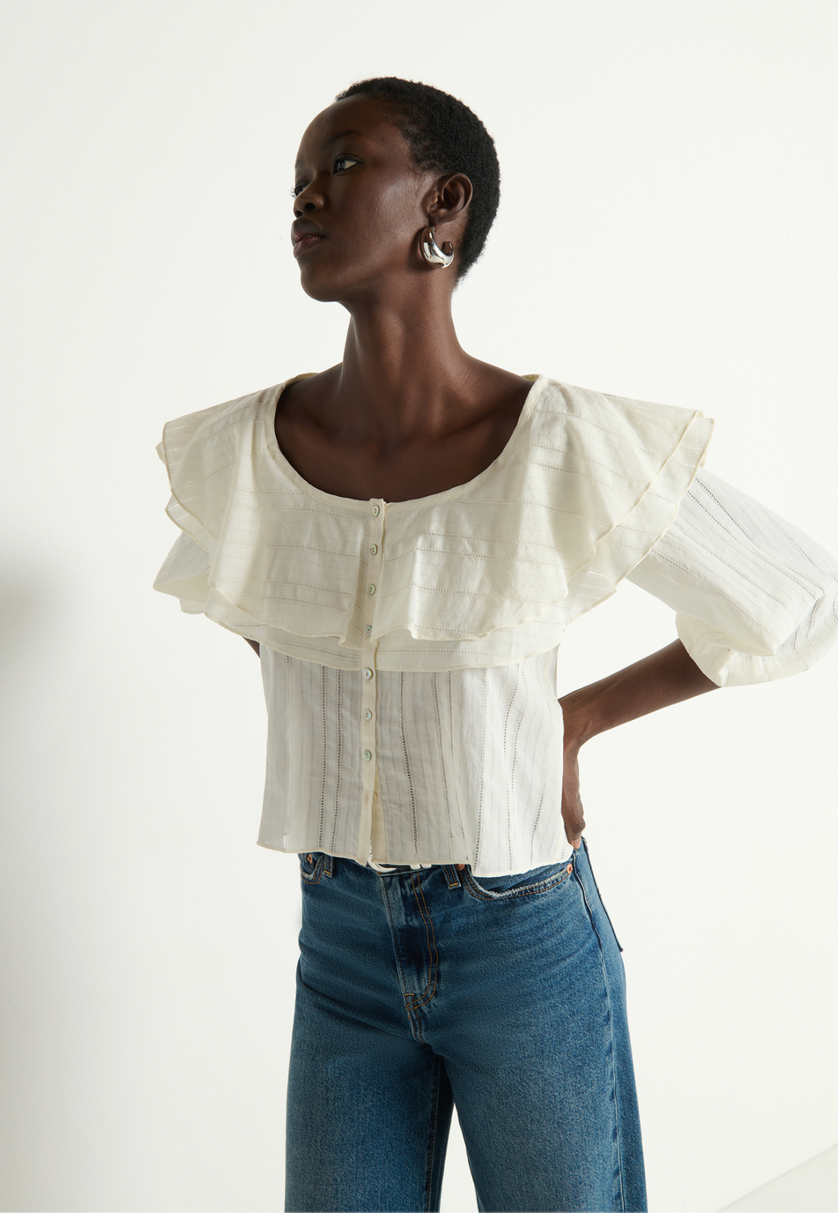 Nation, Sandra Blouse