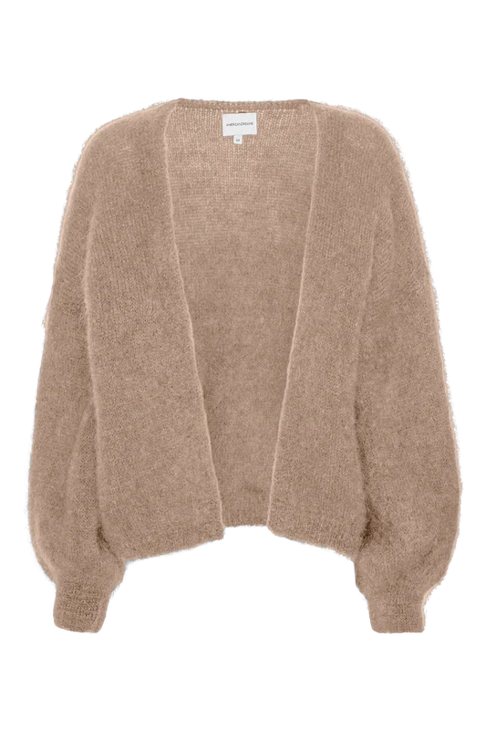 AmericanDreams, Lee Cardigan