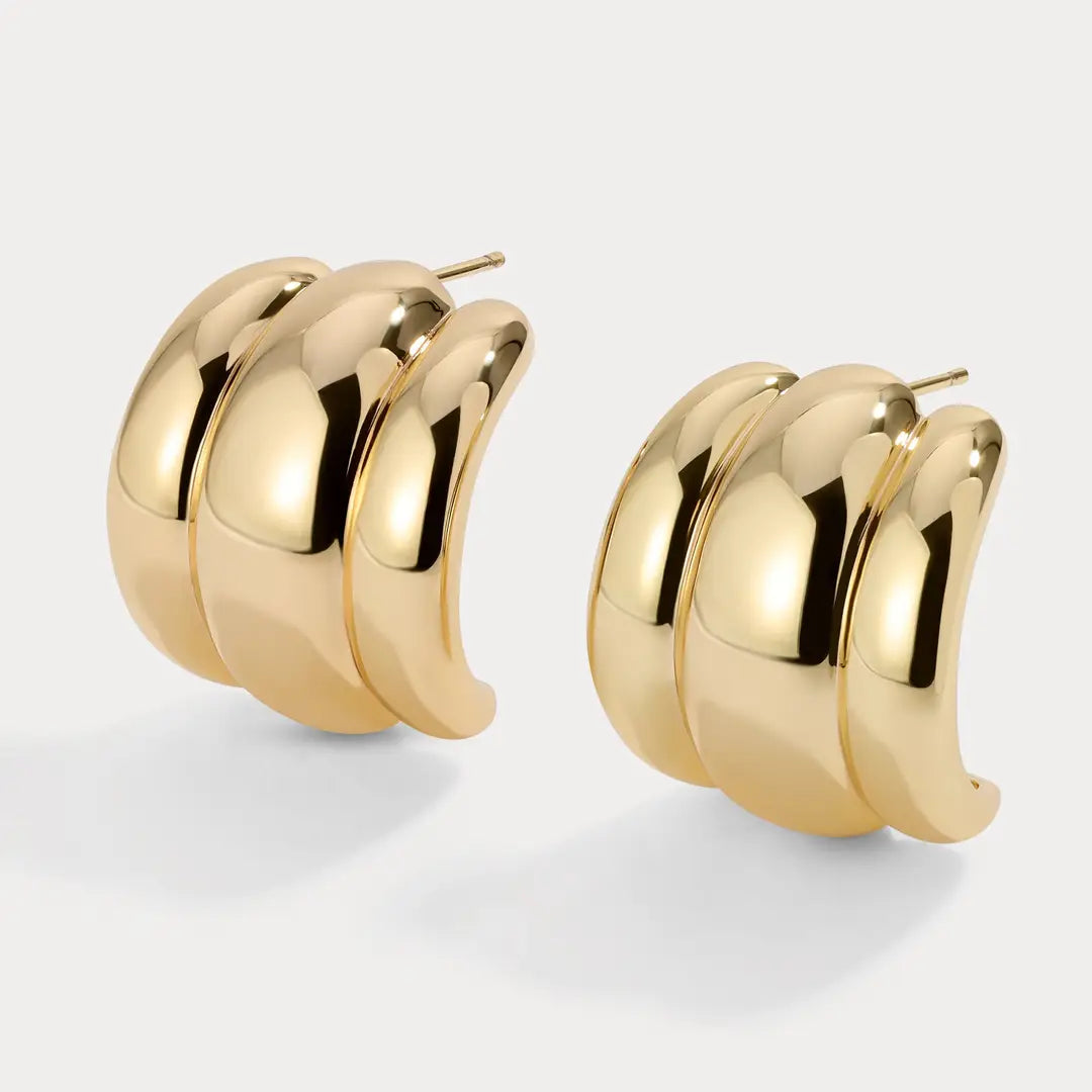 Lili Claspe, Elsa Earrings