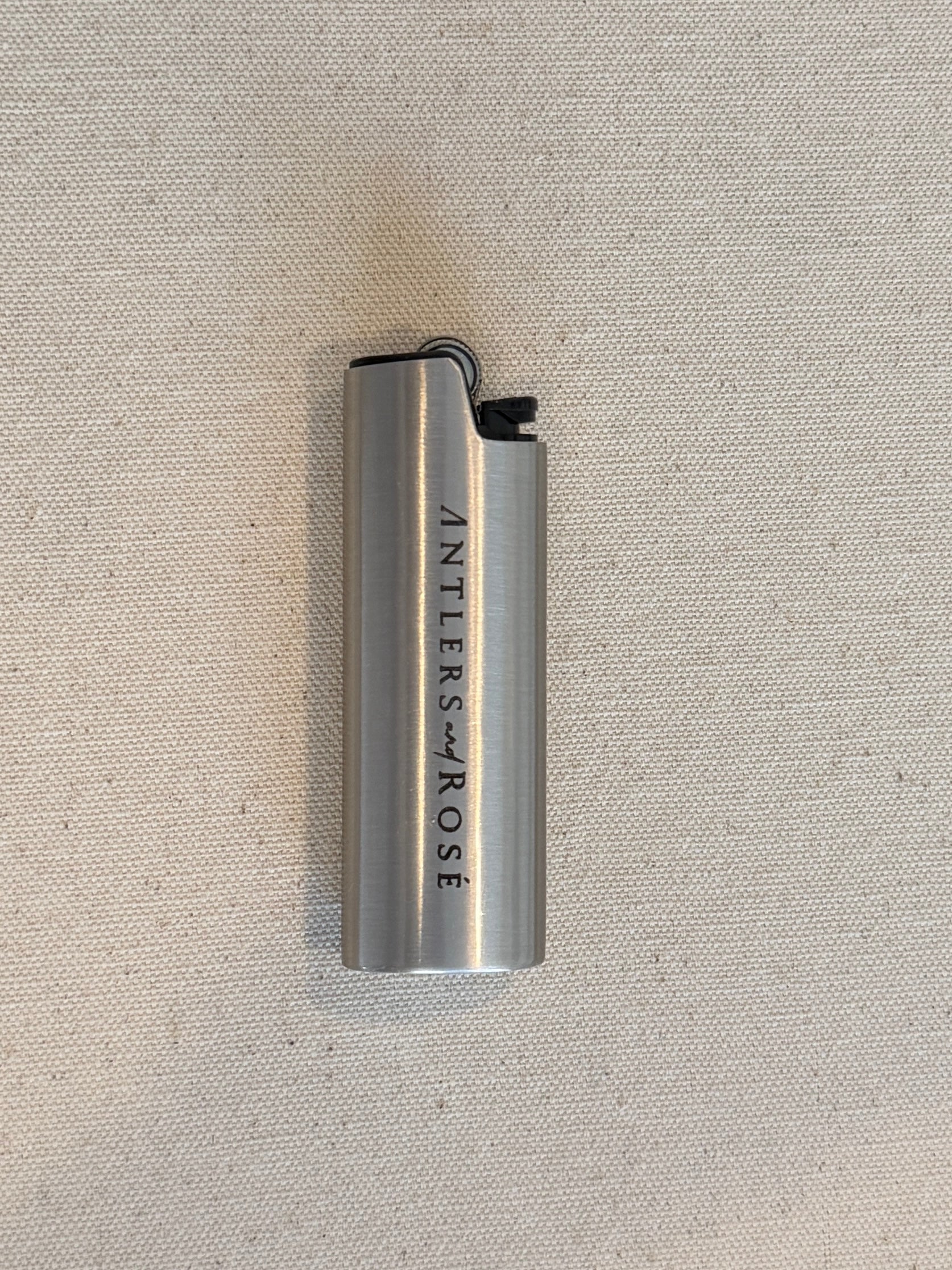 AR, Signature Lighter