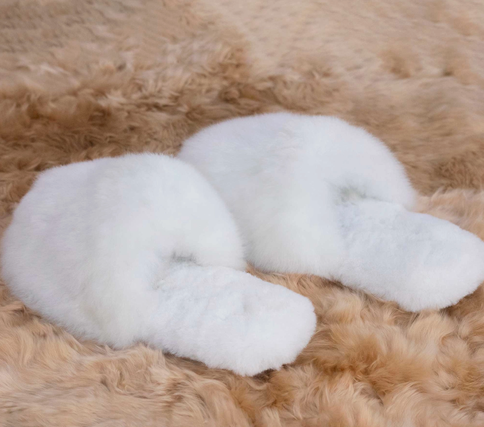 Kuzco Handmade, Alpaca Fur Slippers