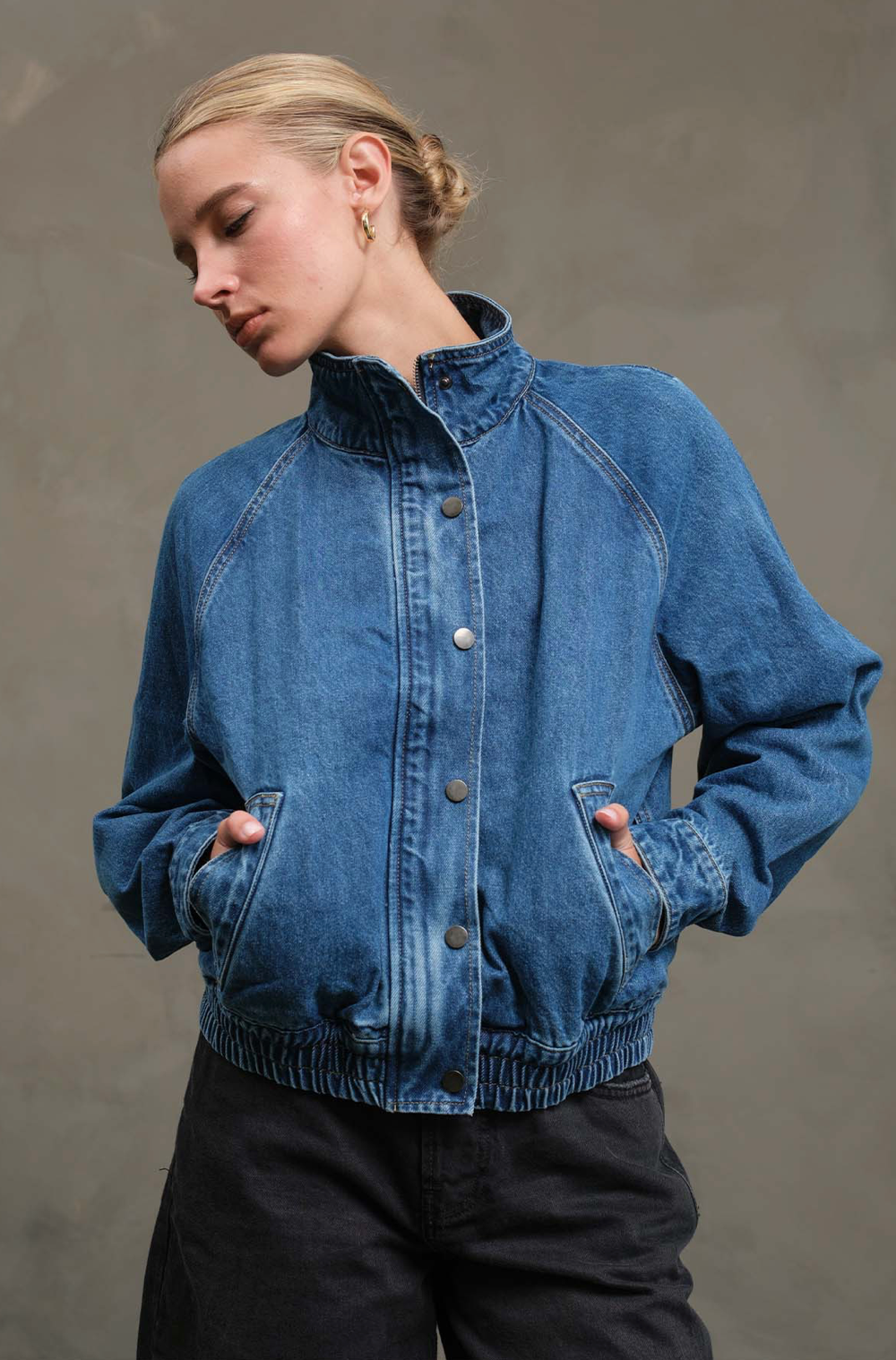 le field, Washed Denim Bomber Jacket