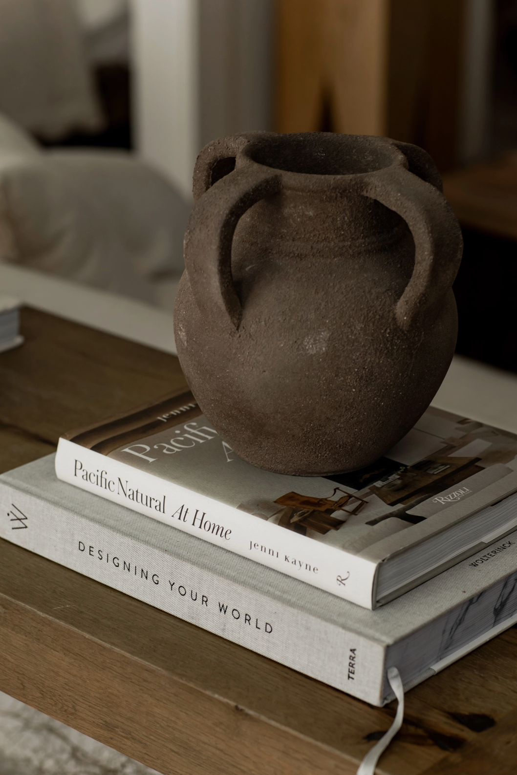 AR, Luna Vase