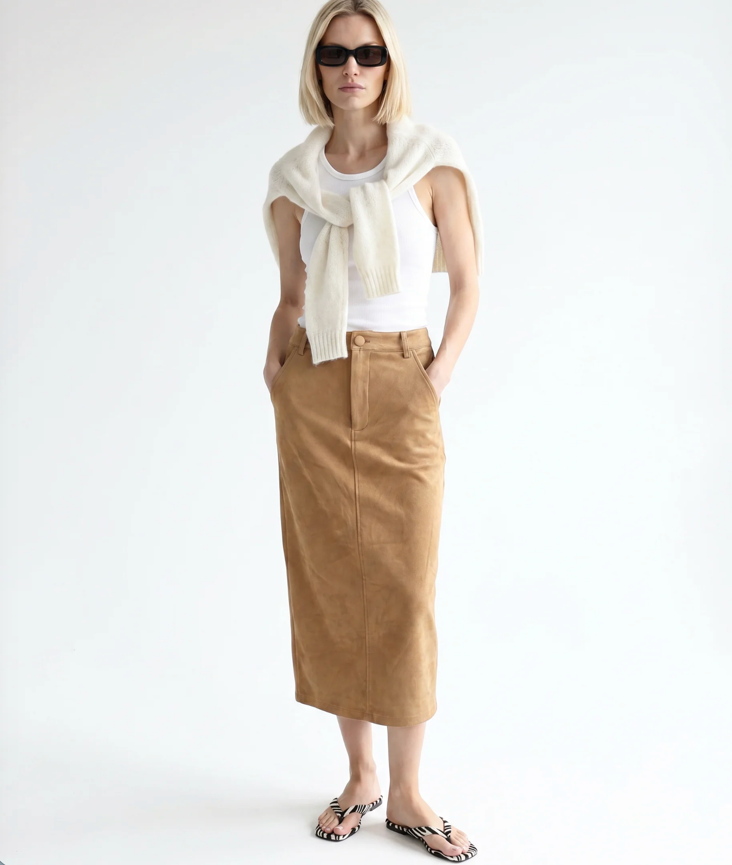 Amanda Maria, Suede Skirt