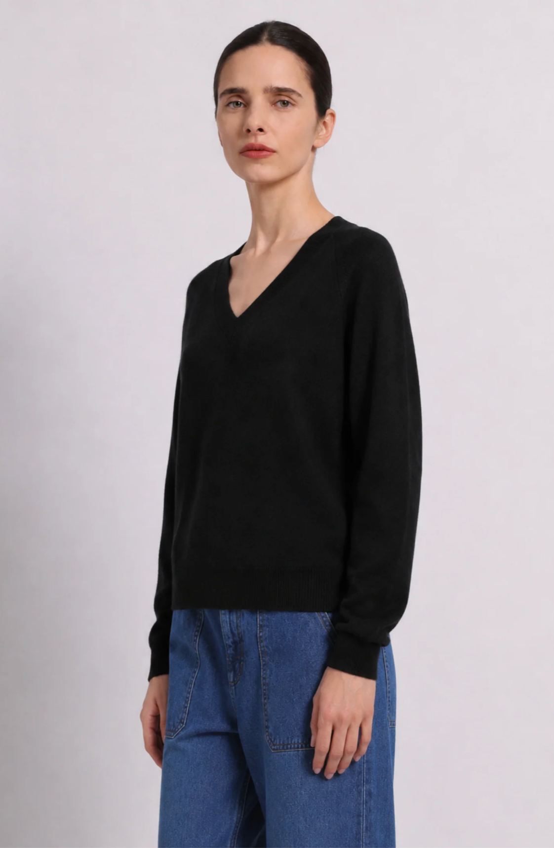 MR, Cashmere Shrunken V Neck